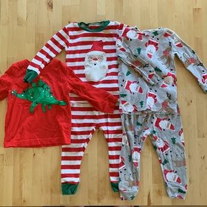 Bundle of 3 items - pajamas and longsleeve shirt - 12M